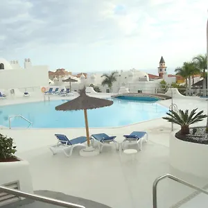 https://apartamento-en-complejo-adeje-paradise-en-playa-paraiso.tenerifehoteles.net